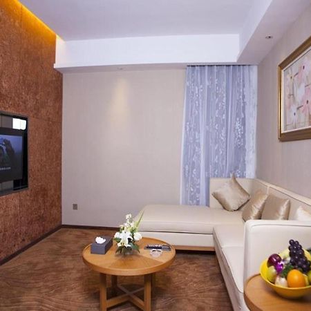 Ramada Plaza Huizhou East Hotel Exteriör bild