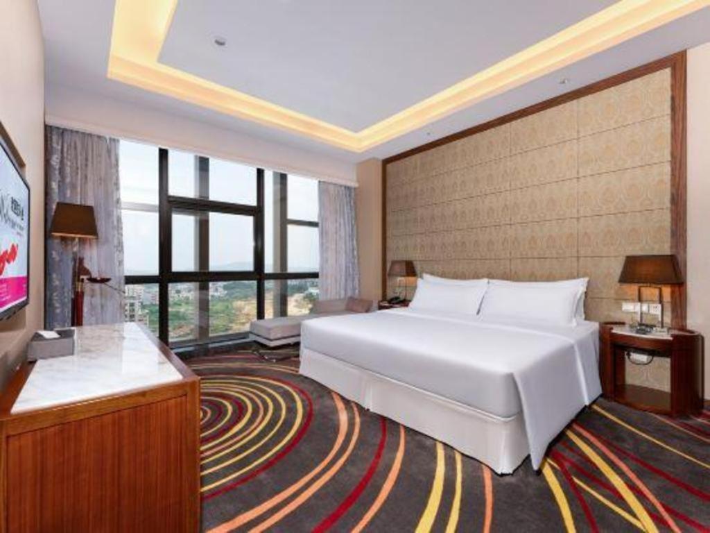 Ramada Plaza Huizhou East Hotel Exteriör bild